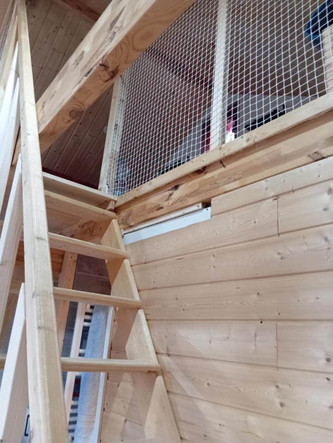 La P'Tite Maison Bois Du Herisson Menetrux-en-Joux Екстериор снимка