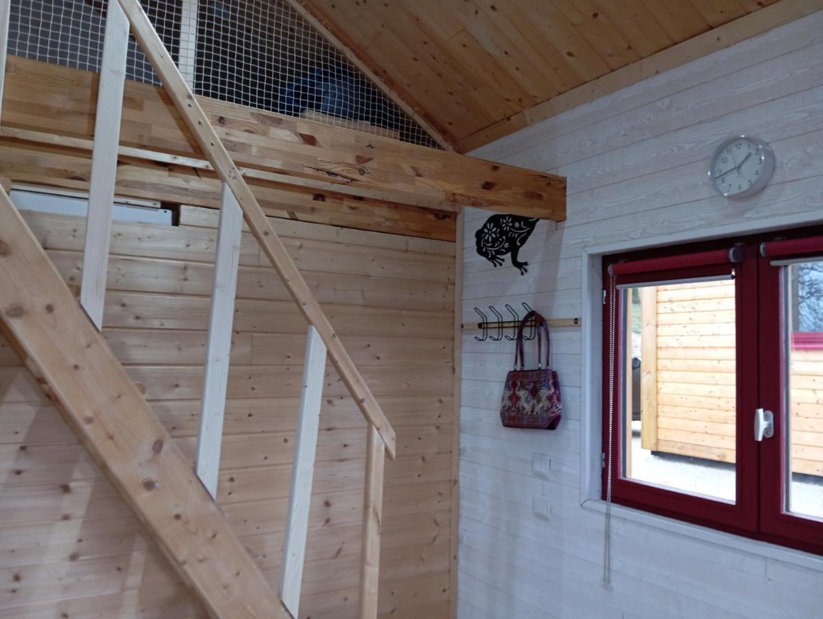 La P'Tite Maison Bois Du Herisson Menetrux-en-Joux Екстериор снимка