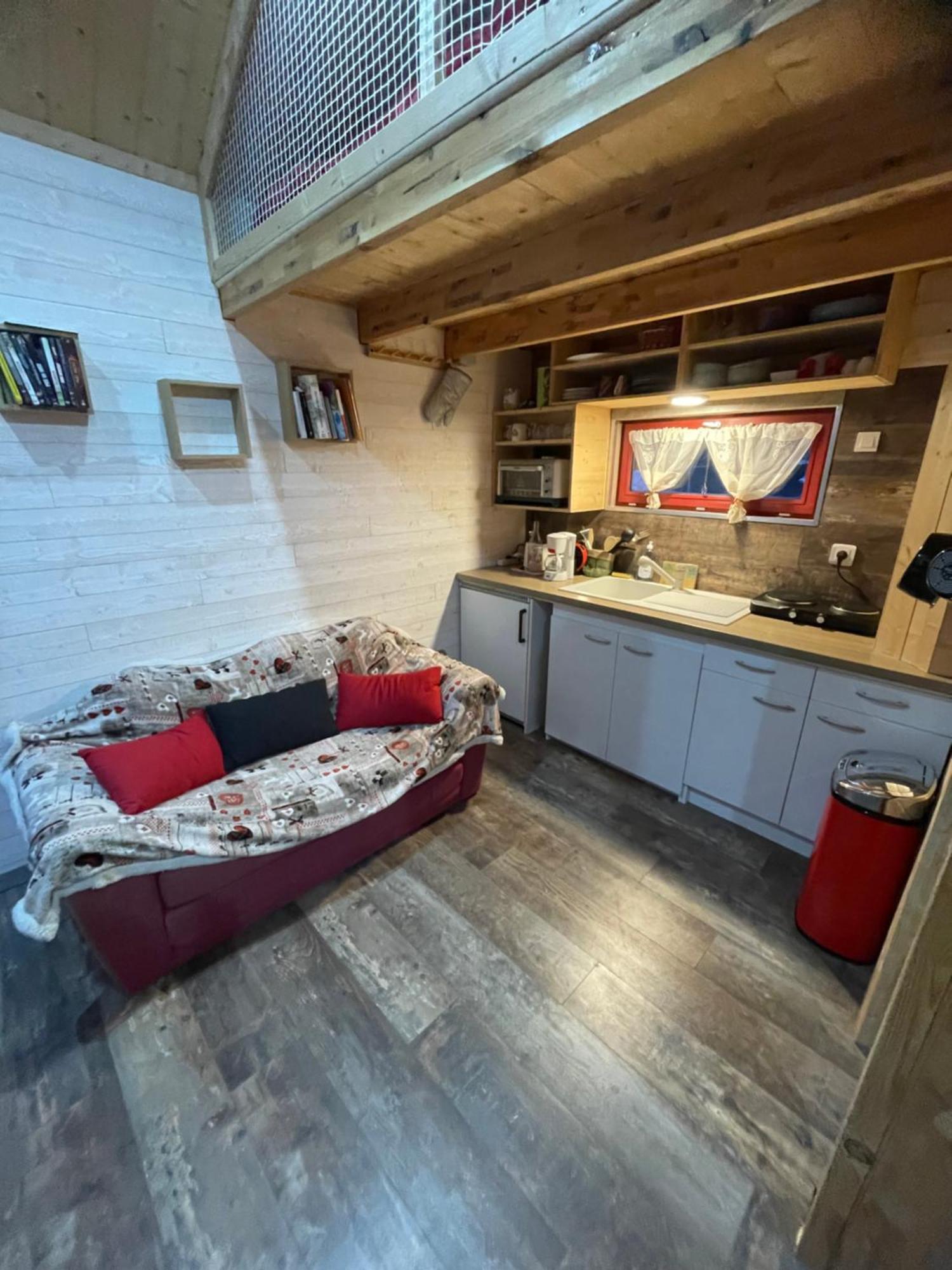 La P'Tite Maison Bois Du Herisson Menetrux-en-Joux Екстериор снимка